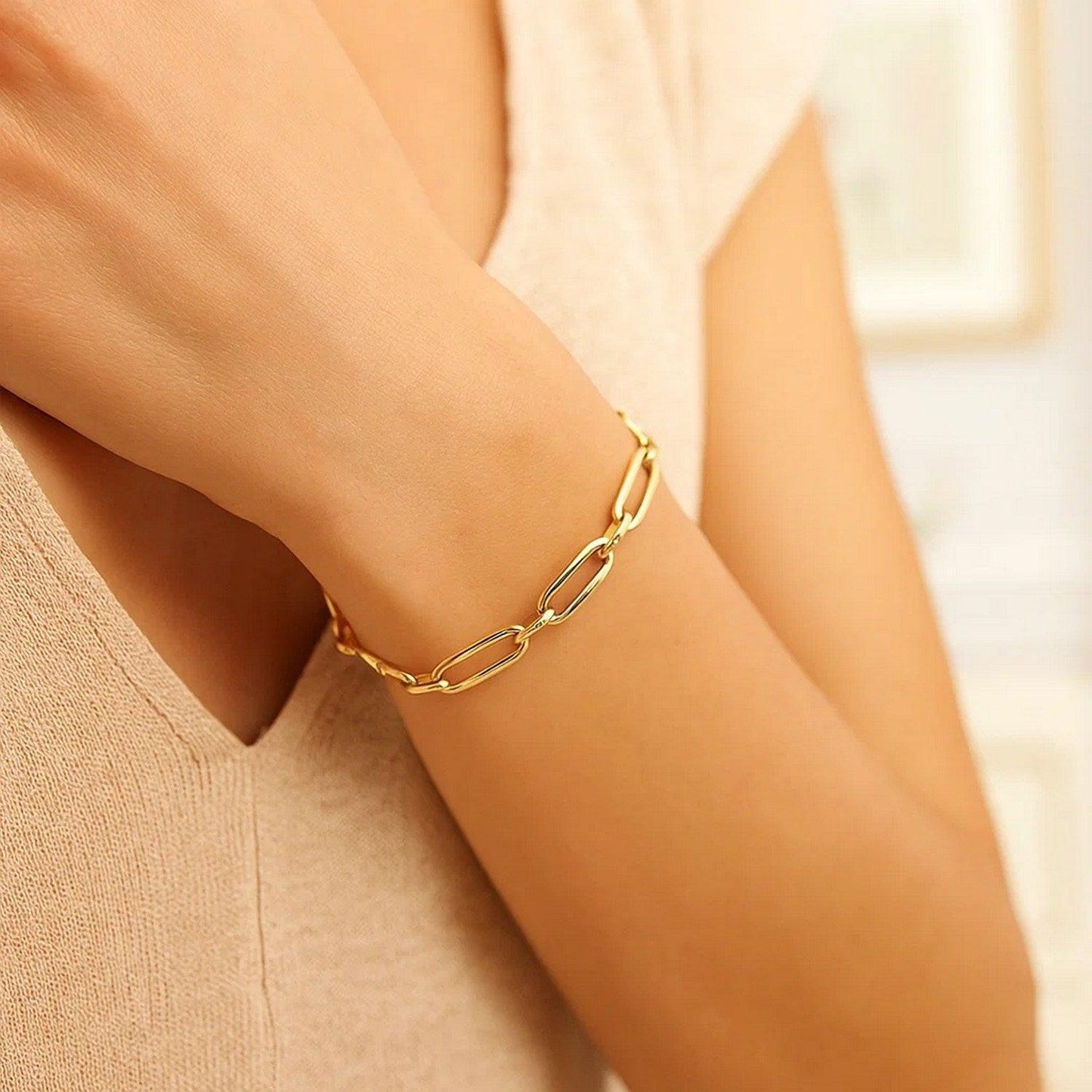 14k Yellow Gold 7 1/4 inch Bombay Paperclip Chain Bracelet (5.60 mm)