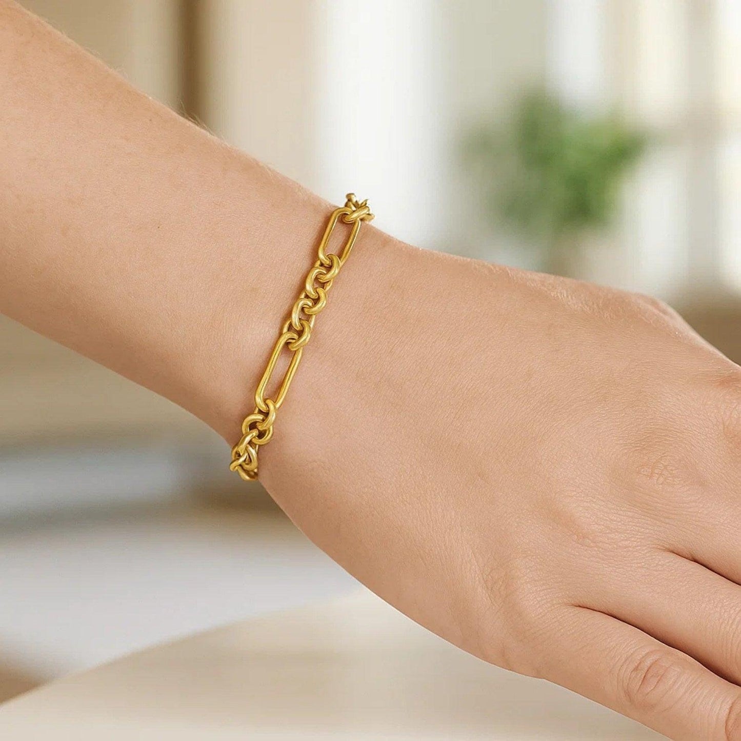 14K Yellow Gold Five And One Paperclip Link Chain Bracelet