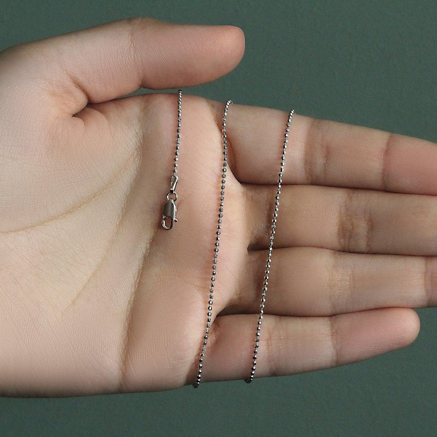 14k White Gold Diamond-Cut Bead Chain (1.10 mm)