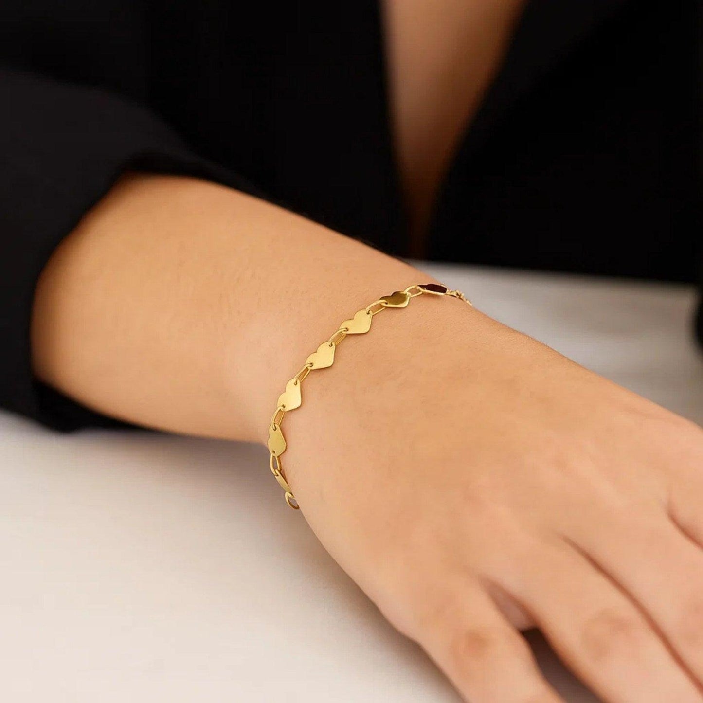 14k Yellow Gold 7 inch Mirrored Heart Chain Bracelet (5.00 mm)