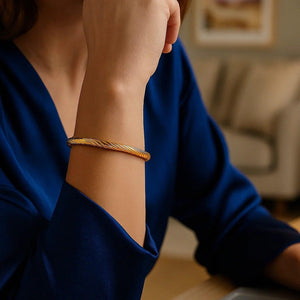 14k Yellow Gold Polished Cable Motif Bangle (5.00 mm)