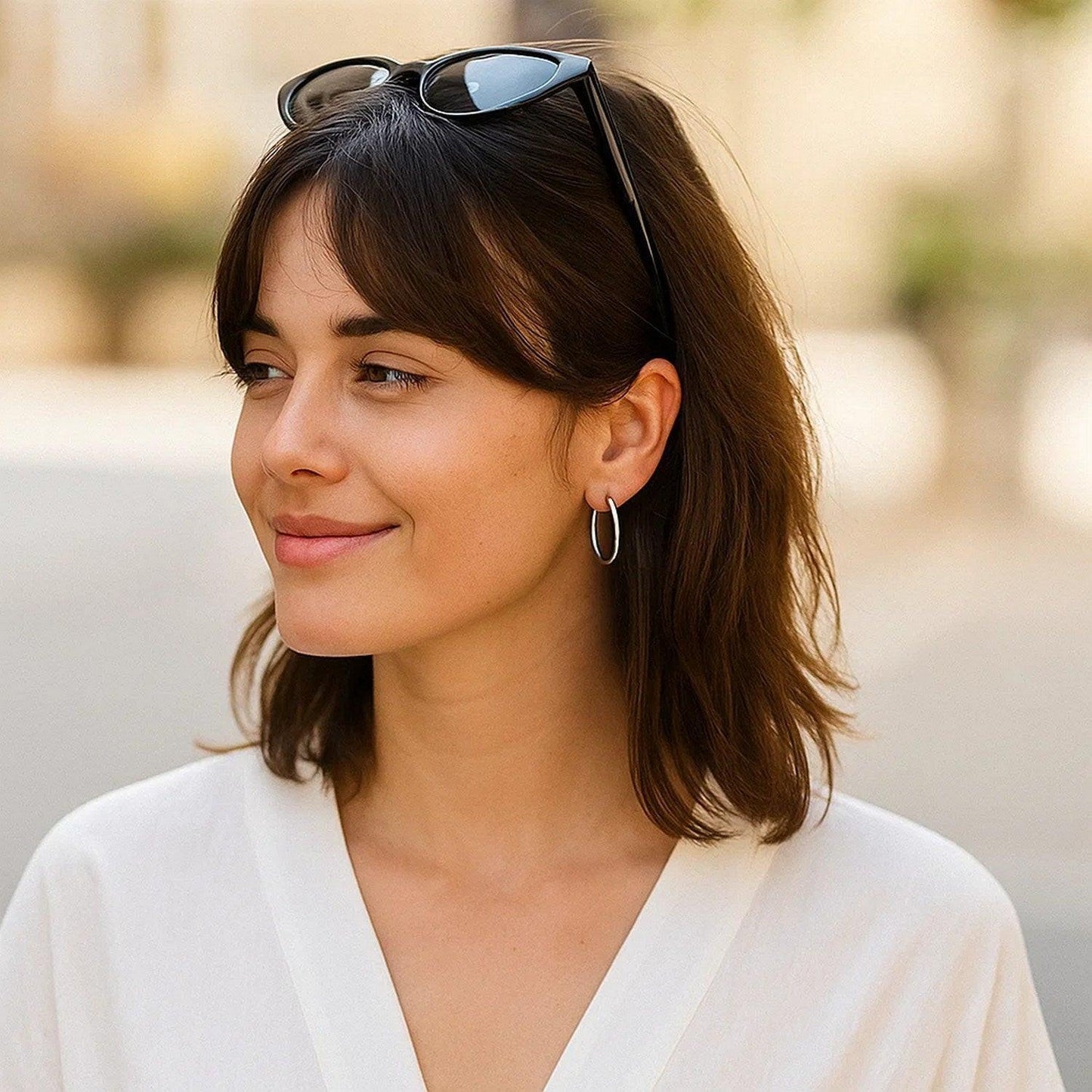 14k White Gold Polished Hoop Earrings (2x25mm)