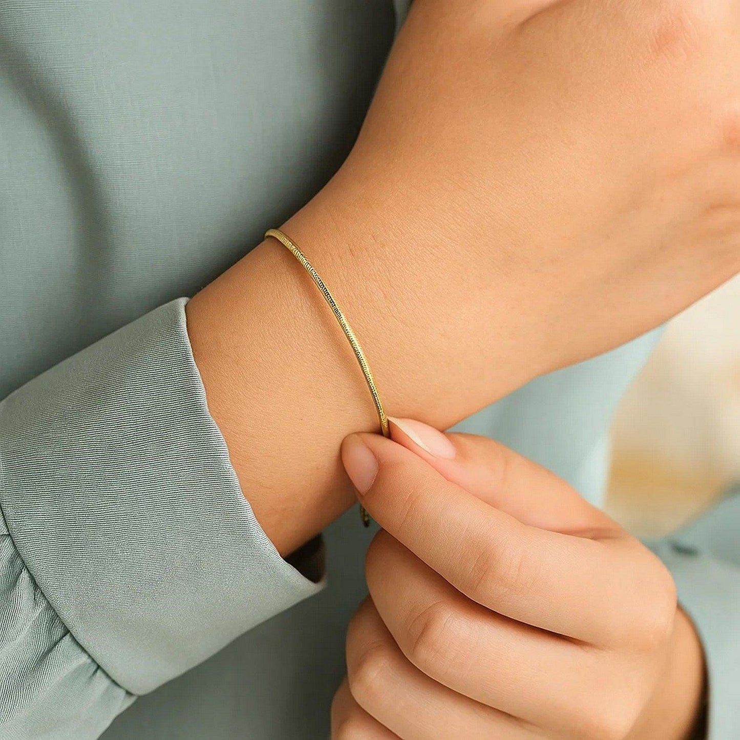 14K Yellow Gold Diamond Cut Stack Bangle Bracelet (1.80 mm)