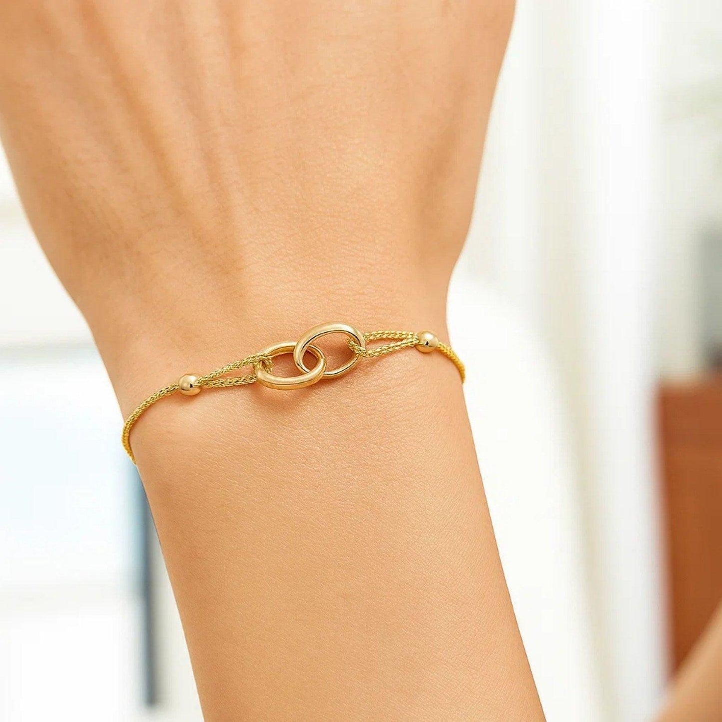 14k Yellow Gold Entwined Rings Adjustable Lariat Style Bracelet