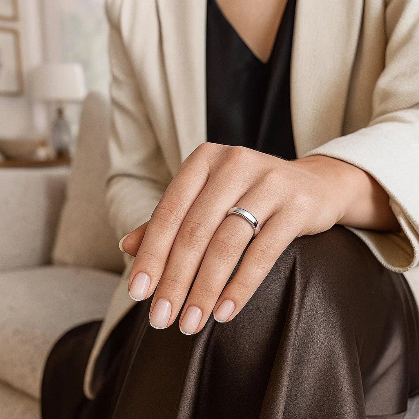 14k White Gold Comfort Fit Wedding Band(5.00 mm)