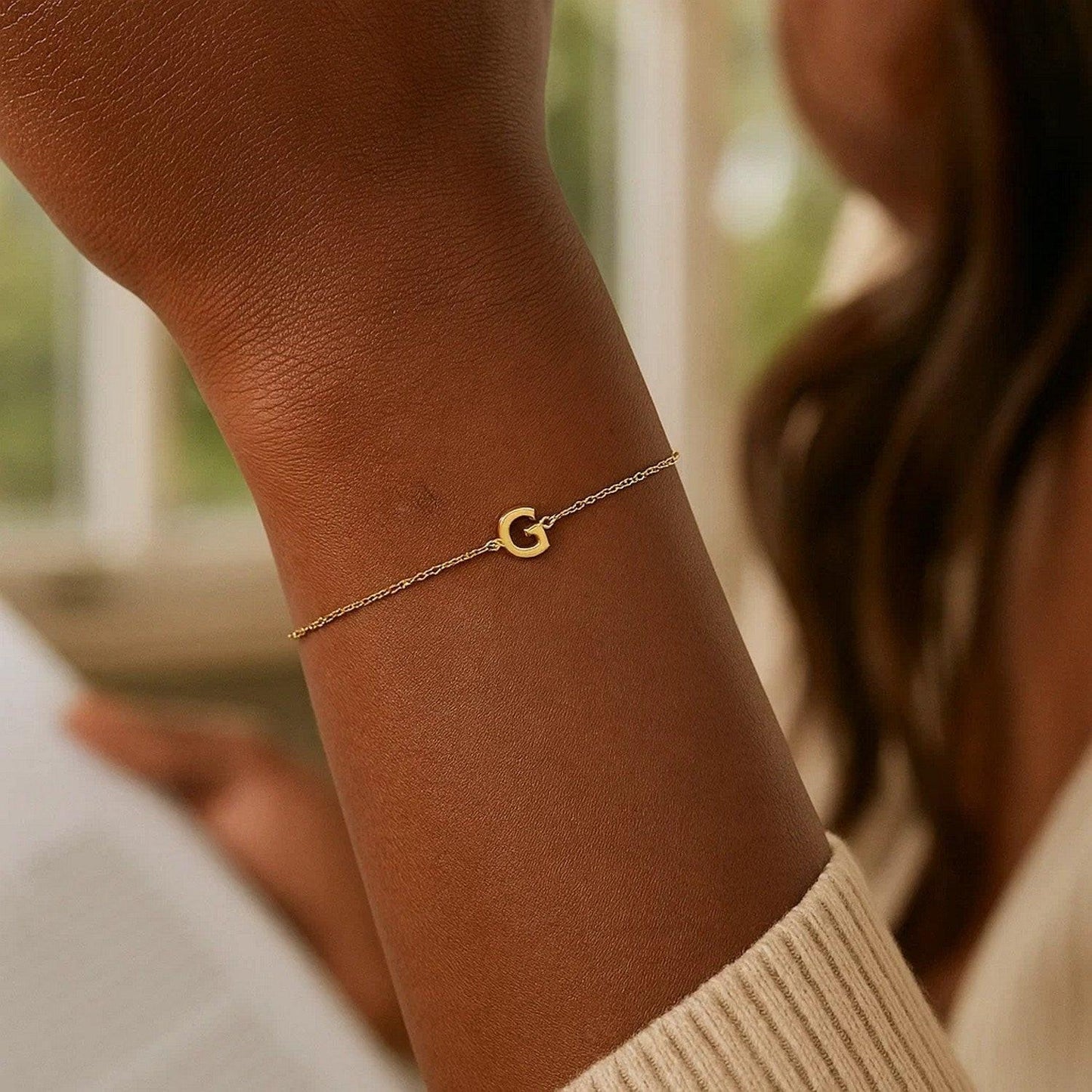 14K Yellow Gold Mini Initial G Bracelet