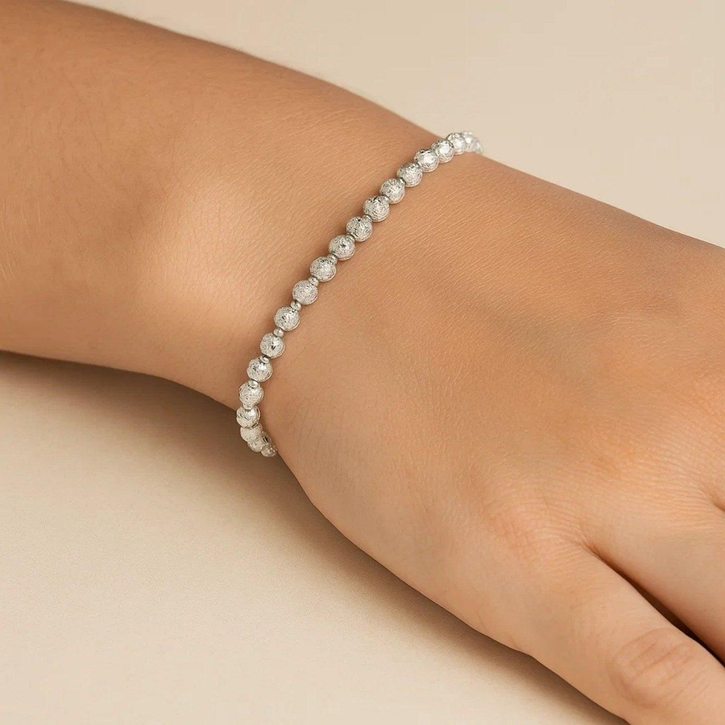 14K White Gold Disco Diamond Cut Bead Bracelet (4.00 mm)