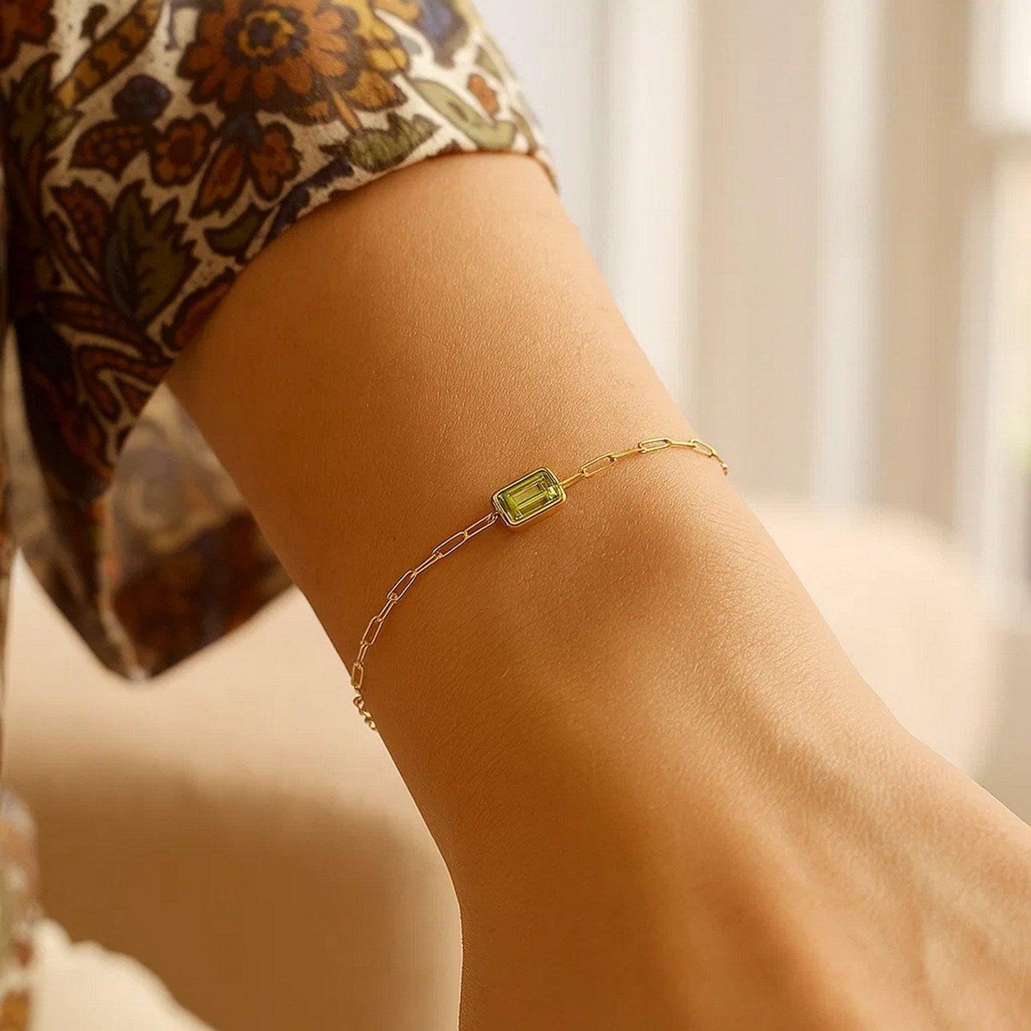14K Yellow Gold Peridot Paperclip Bracelet (1.50 mm)