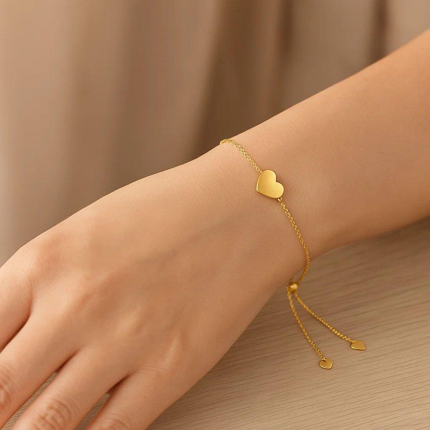 14k Yellow Gold Adjustable Heart Bracelet (0.90 mm)