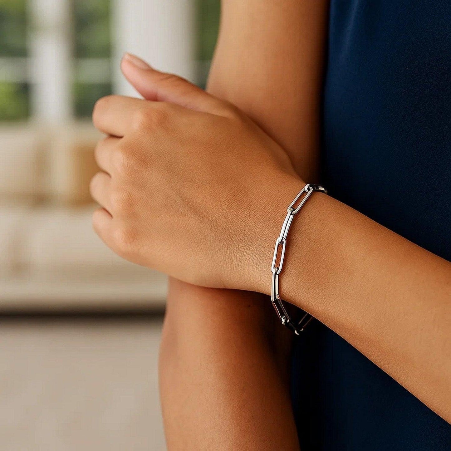 14K White Gold Bold Paperclip Chain Bracelet (4.20 mm)