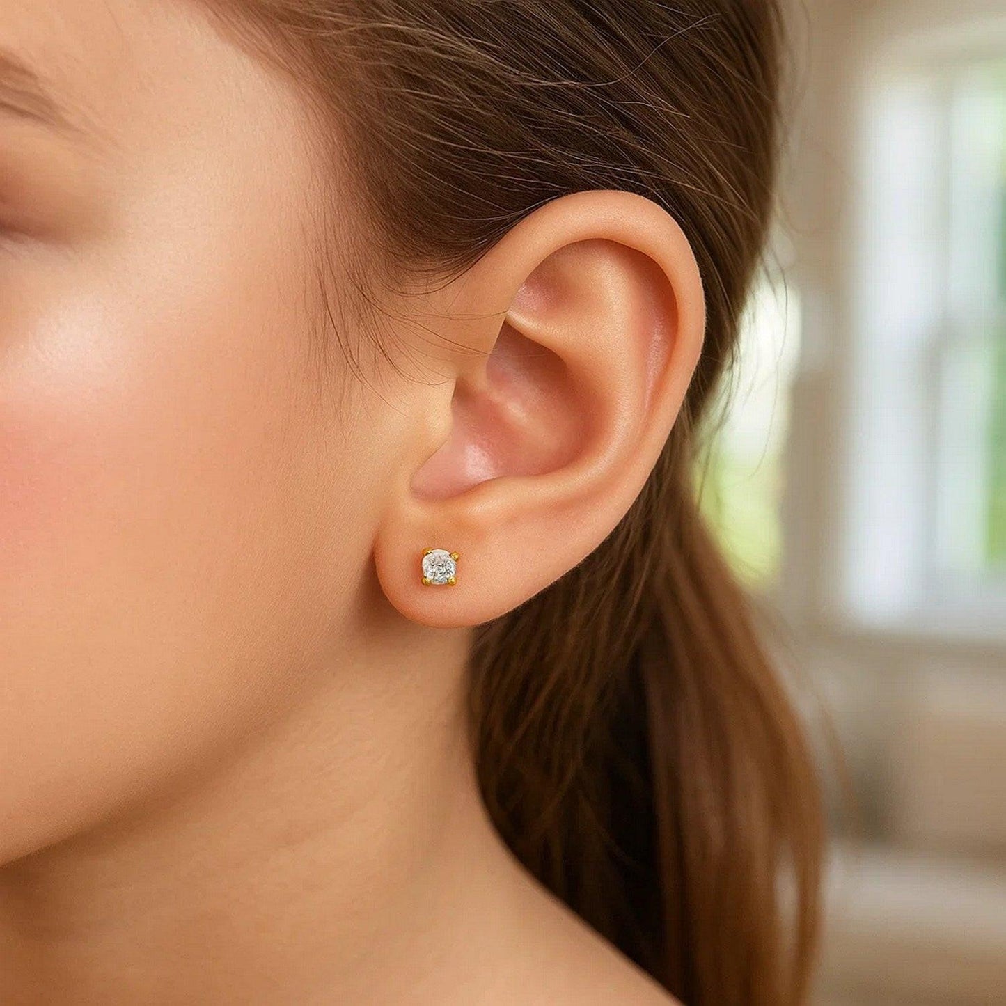 14k Yellow Gold Stud Earrings with Faceted White Cubic Zirconia(2mm)