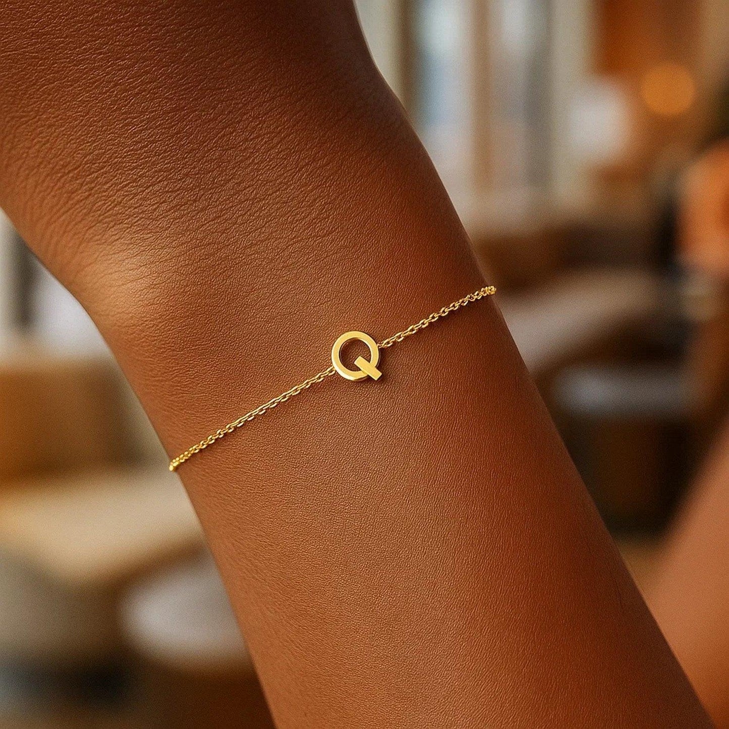 14K Yellow Gold Mini Initial Q Bracelet