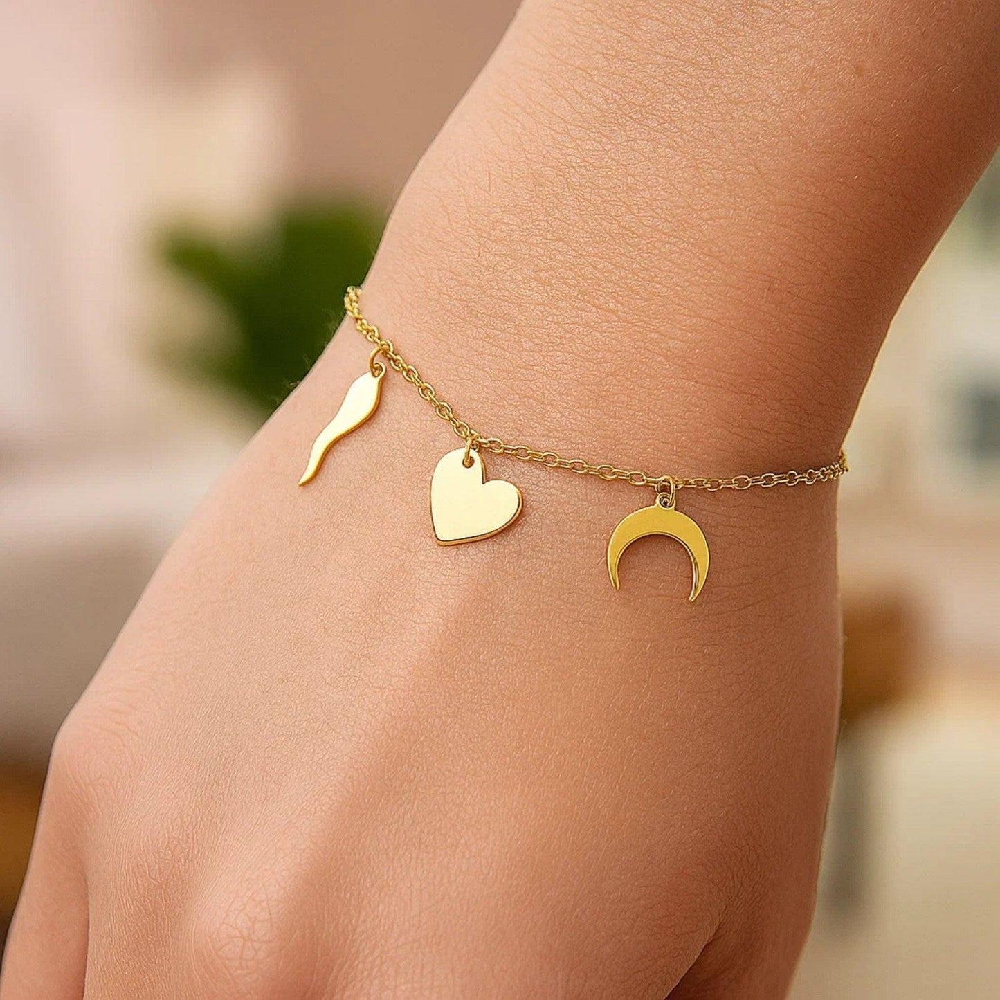 14k Yellow Gold 7 inch Bracelet with Polished Charms