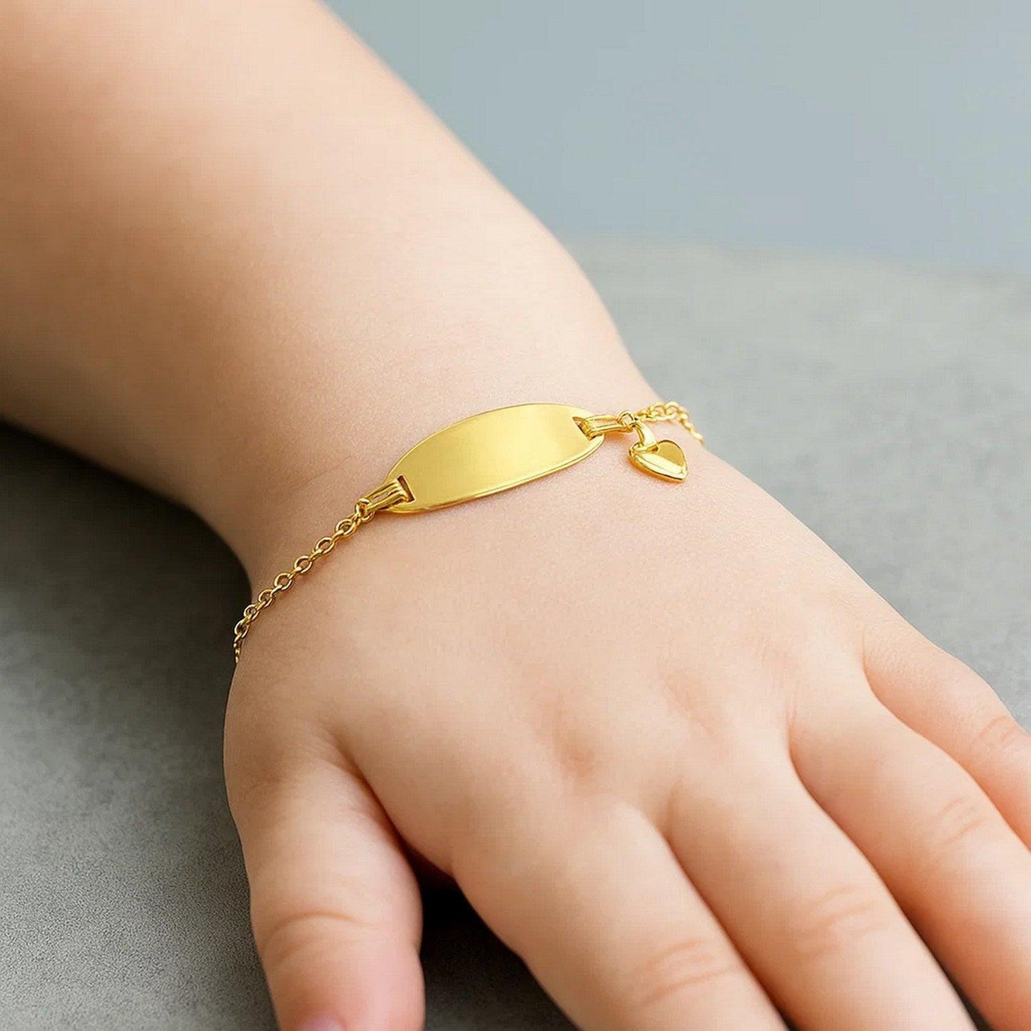 14k Yellow Gold Heart Accented Childrens Cable Chain ID Bracelet (6.35 mm)