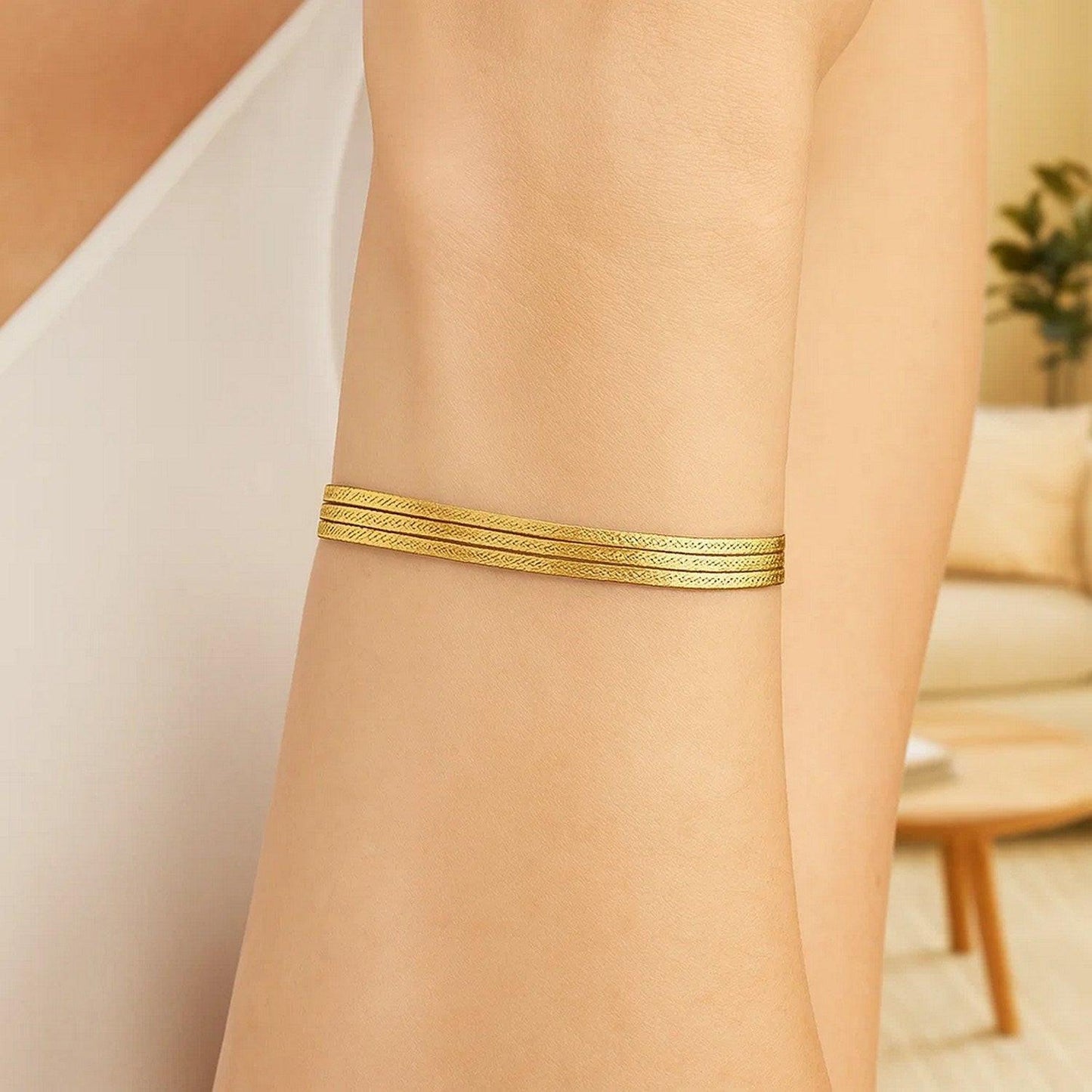 14k Yellow Gold 7 inch Three Strand Herringbone Chain Bracelet (1.80 mm)