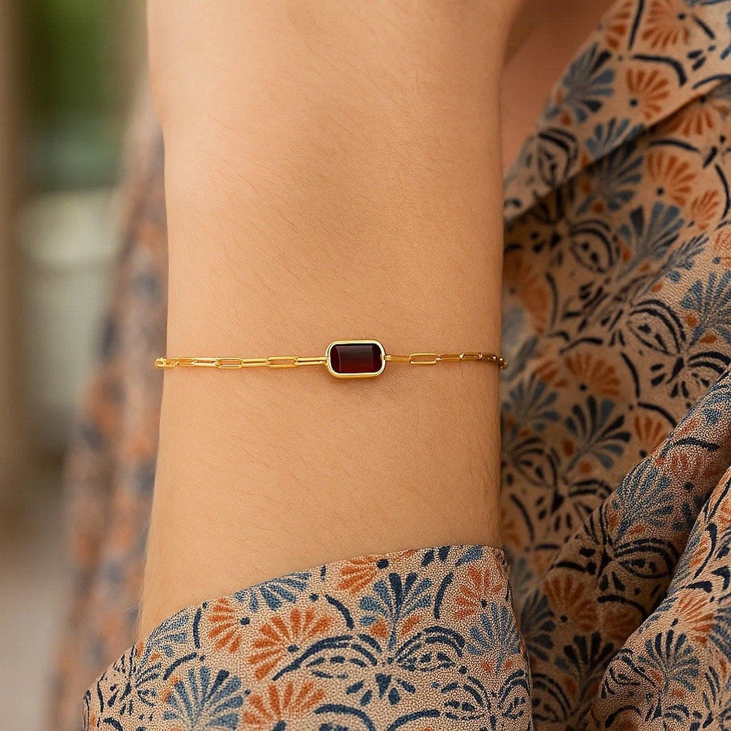14K Yellow Gold Garnet Paperclip Bracelet (1.50 mm)
