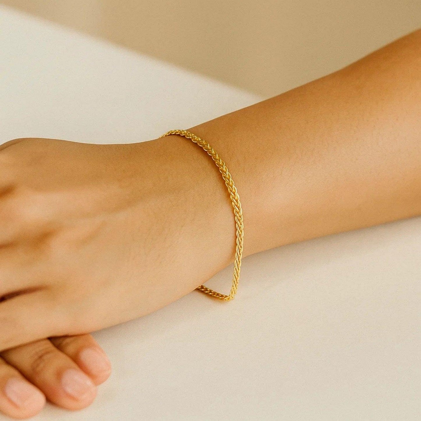 Fine Wheat Chain Bracelet in 10k Yellow Gold (3.00 mm)