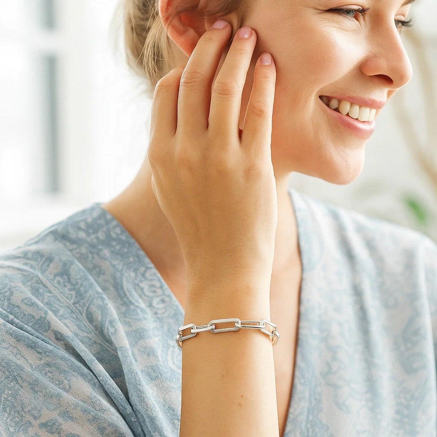 14K White Gold Extra Wide Paperclip Chain Bracelet (6.10 mm)