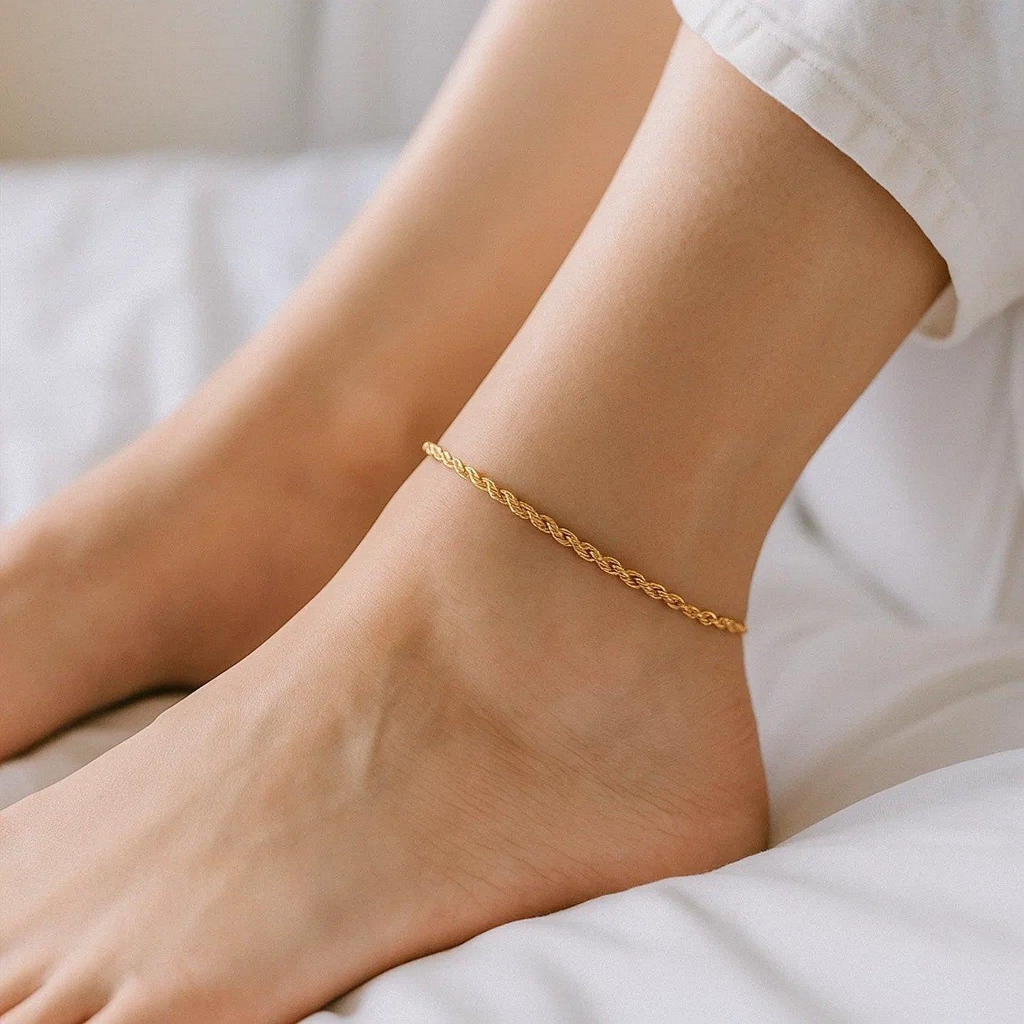 2.0mm 10k Yellow Gold Diamond Cut Rope Anklet