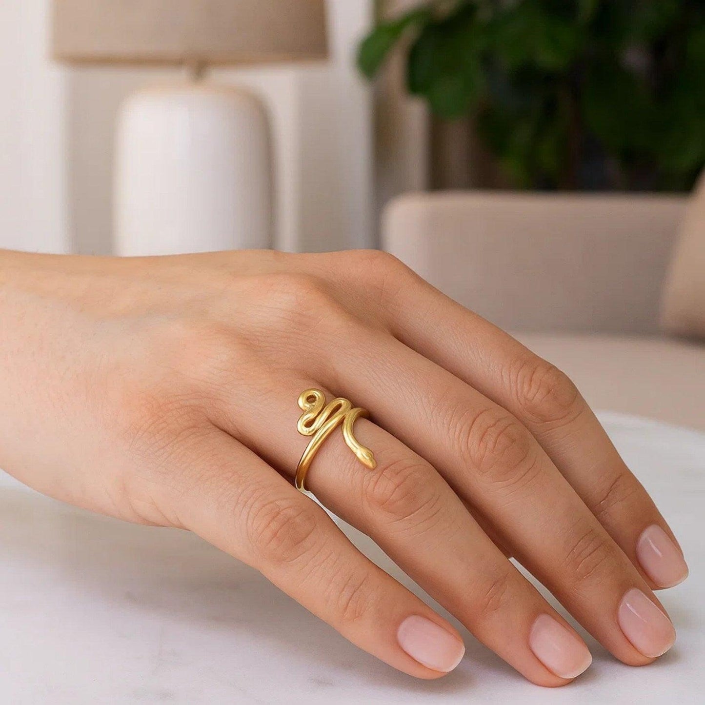 Snake Ring in 14K Yellow Gold (2.00 mm)